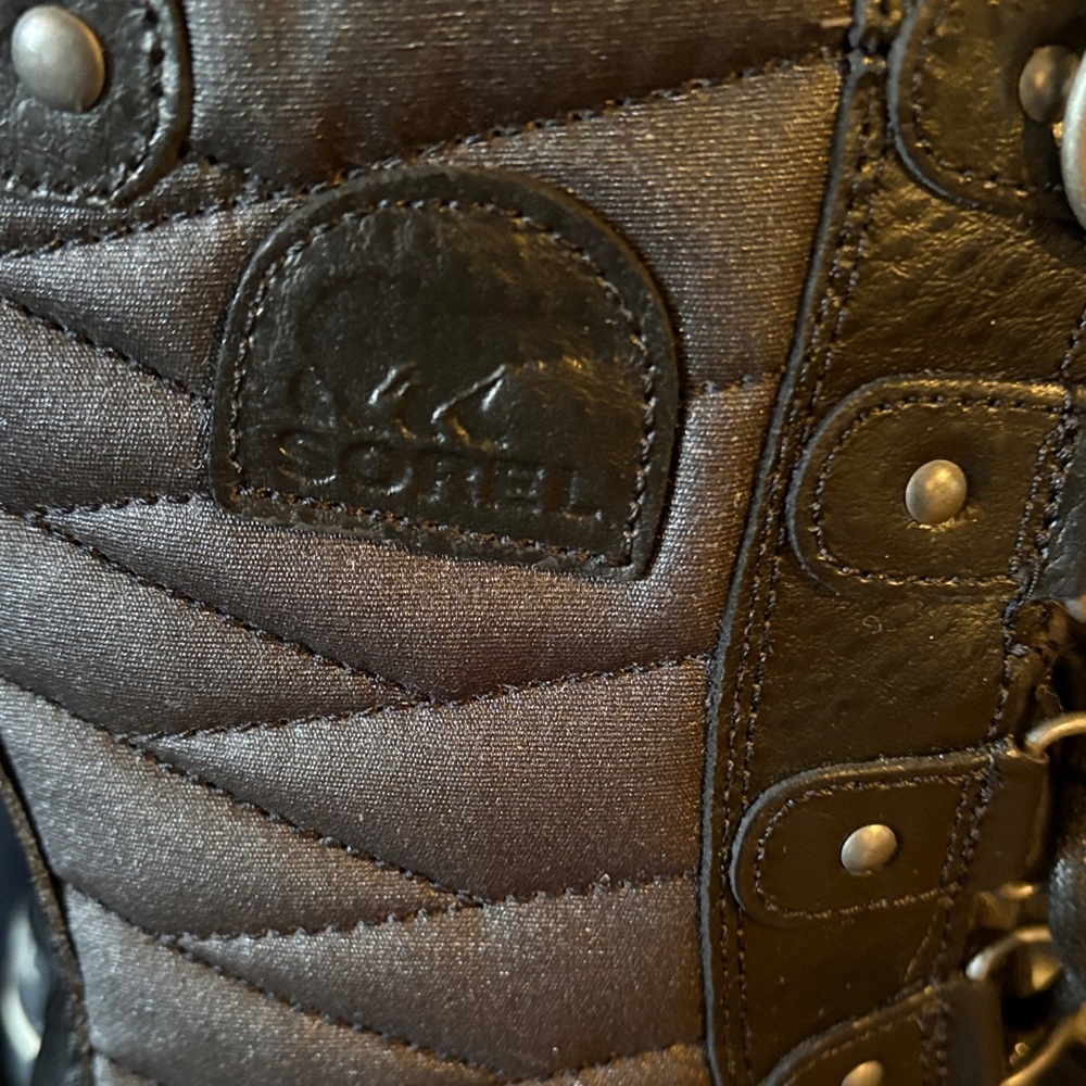 Sorel Women's Black and Brown Winter Boots - Picture 2 of 11